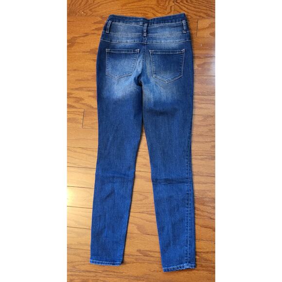 Refuge Jeans Womens Size 0 Skinny Blue Denim Stretch 3 Buttons Closure - Picture 2 of 9